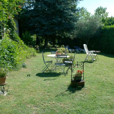 L'Oustalet Apartment La Tour-d'Aigues ภายนอก รูปภาพ