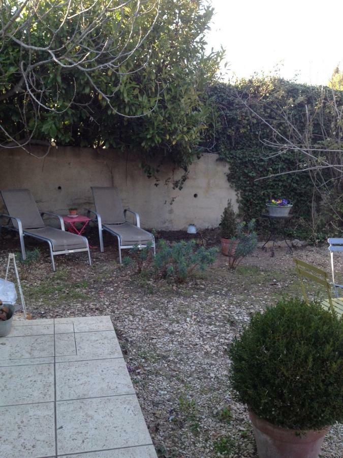 L'Oustalet Apartment La Tour-d'Aigues ภายนอก รูปภาพ
