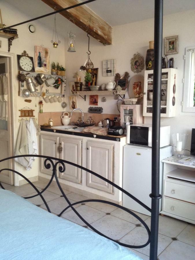 L'Oustalet Apartment La Tour-d'Aigues ภายนอก รูปภาพ