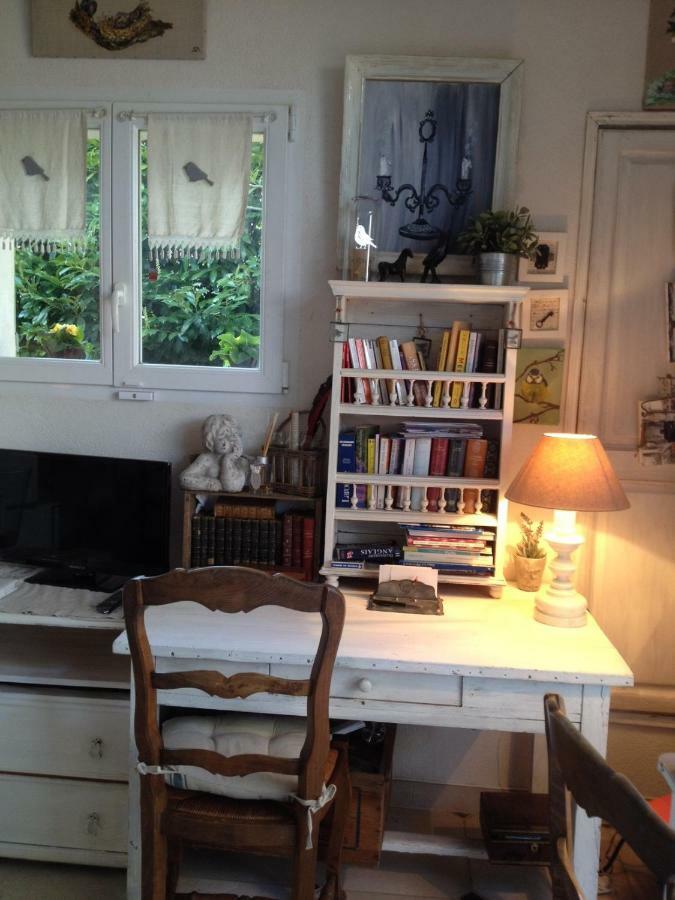 L'Oustalet Apartment La Tour-d'Aigues ภายนอก รูปภาพ