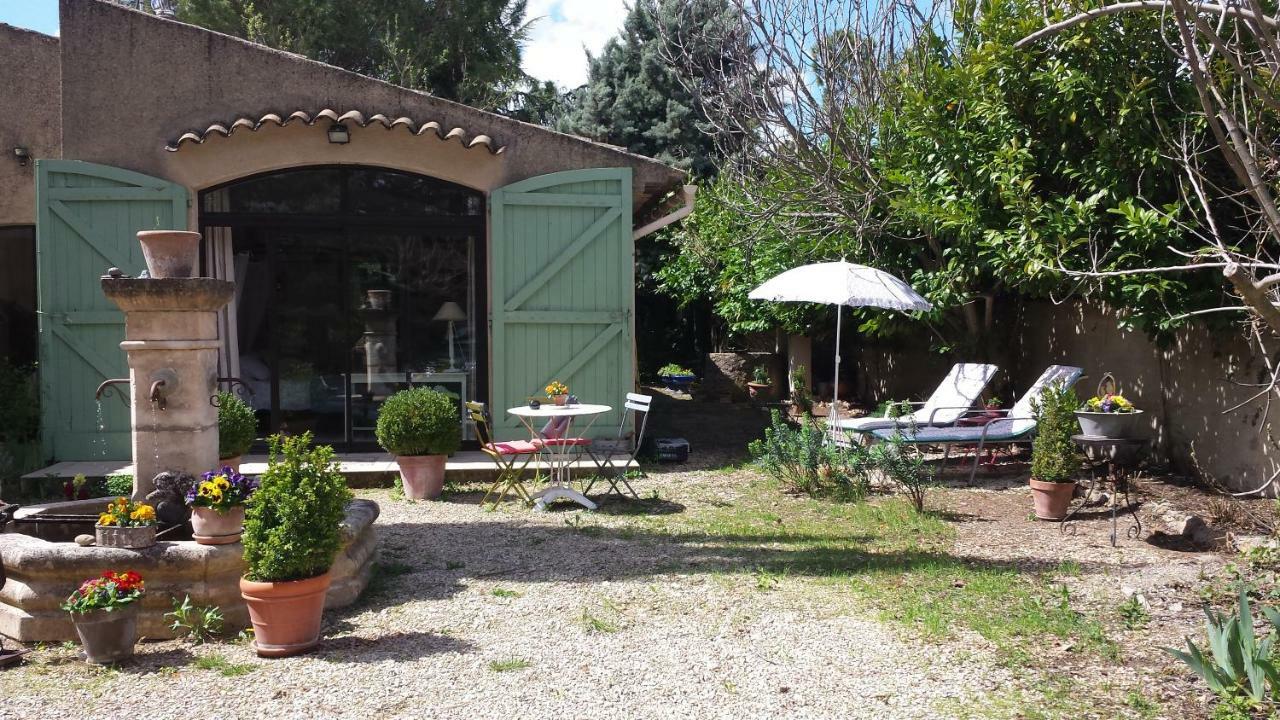 L'Oustalet Apartment La Tour-d'Aigues ภายนอก รูปภาพ